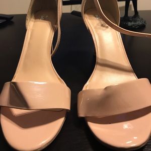 Patent leather sandal